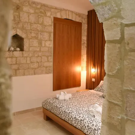 Altemura Oda ve Kahvaltı 4*